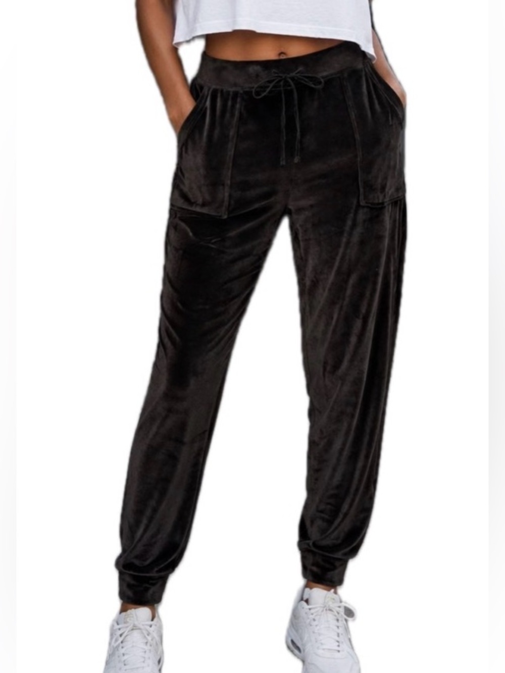NWOT. House of Harlow Joggers. Size S.